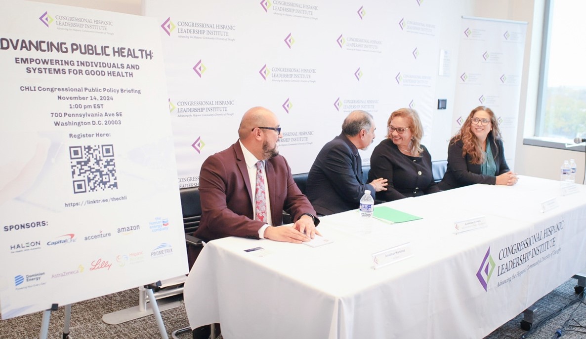 Pictured from left to right: Jonathan Martinez, Haleon; Guadalupe Pacheco, National Hispanic Health Foundation; Dr. Donna Carstens, AstraZeneca; and Jeanette Contreras, Latina Health Collab LLC.