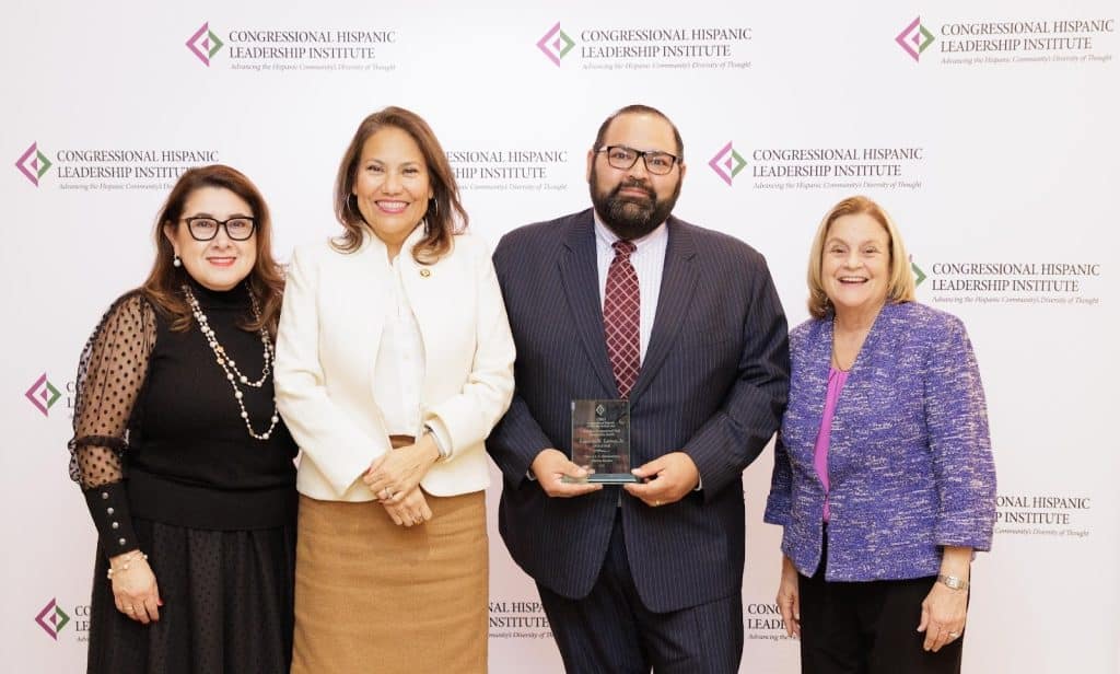 The Congressional Hispanic Leadership Institute Announces 2025 Vermillion Award Recipients 3 image |